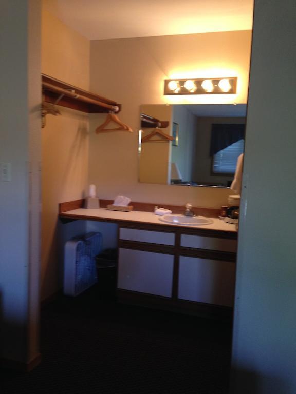 Lakeshore Inn&Suites Anchorage Rom bilde