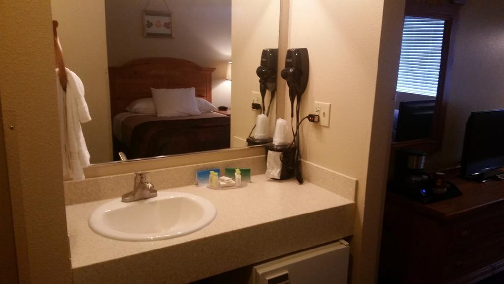 Lakeshore Inn&Suites Anchorage Rom bilde